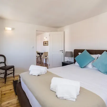 아파트 Shortstayflat - Chiado With Viewpoint